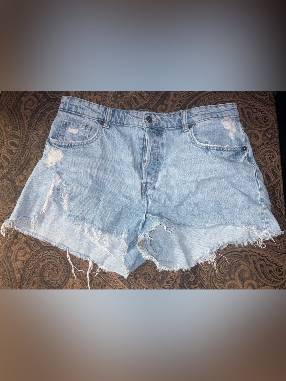H&M Light Wash Distressed Jean Shorts